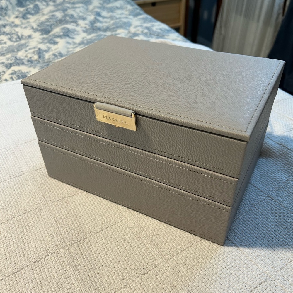 Stackers Classic Jewelry Box in Mink